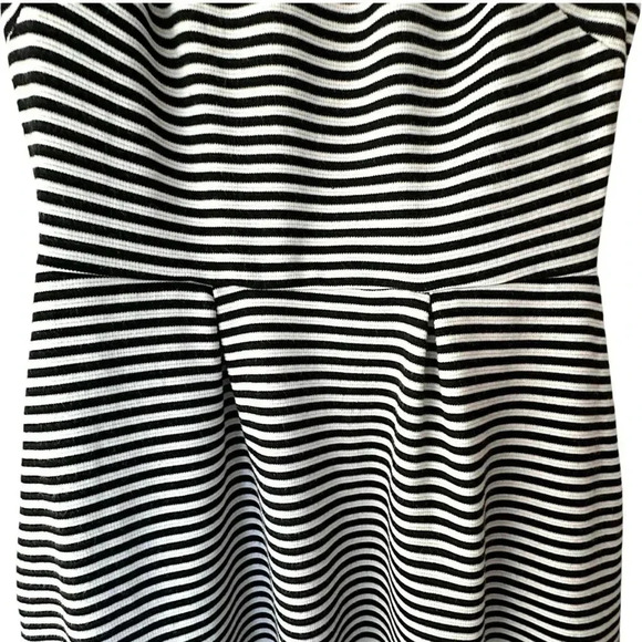 SLEEVELESS FIT & FLARE BLACK & WHITE STRIPE DRESS POCKETS | SMALL - Picture 5 of 9